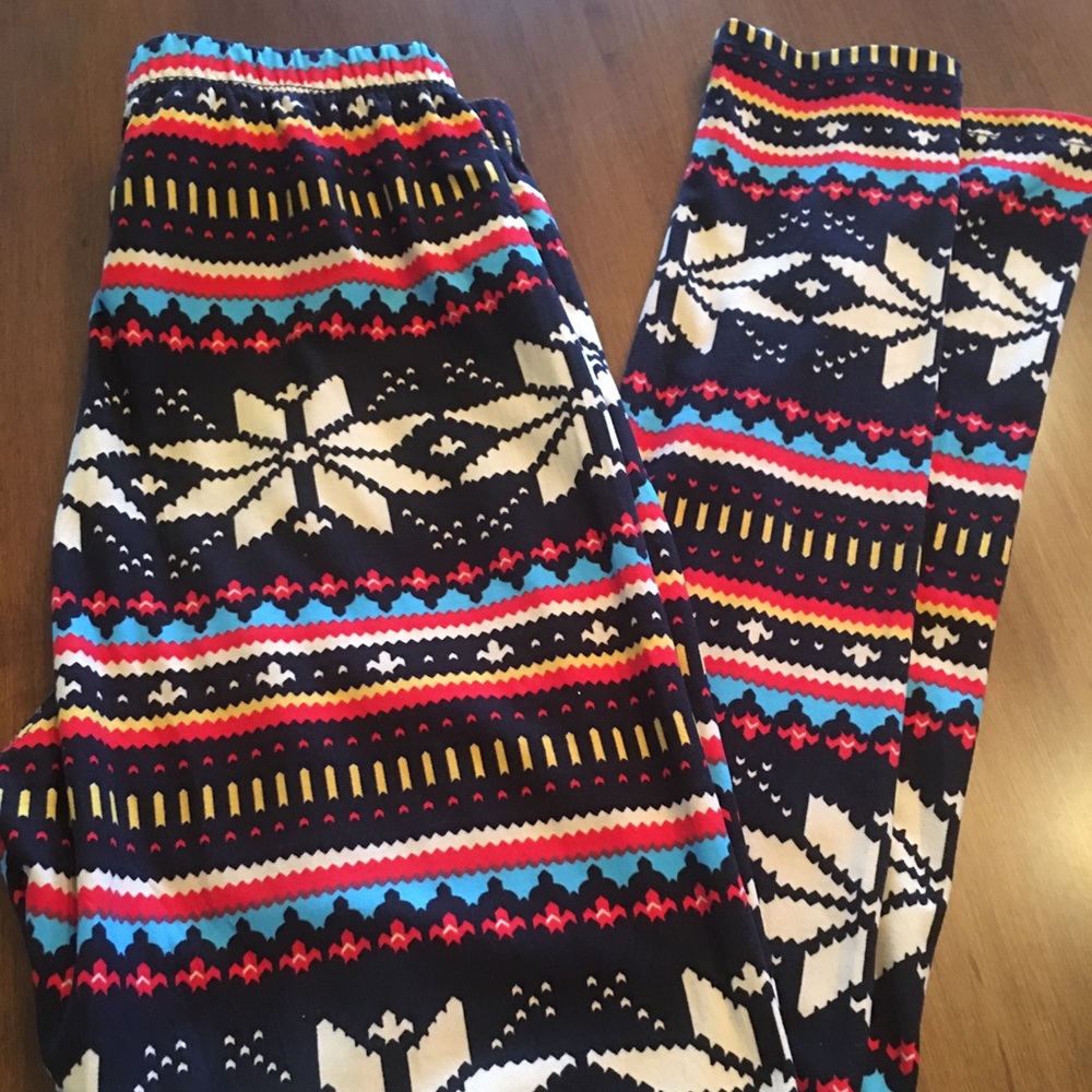OS snowflake leggings